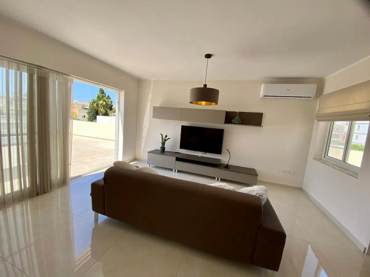 Maltese Garden Villa Mosta Bed & Breakfast