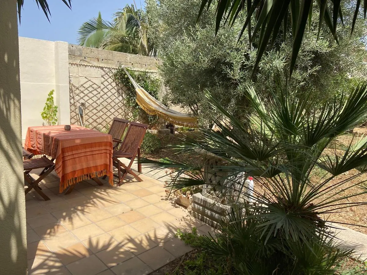 Maltese Garden Villa Mosta Bed & Breakfast